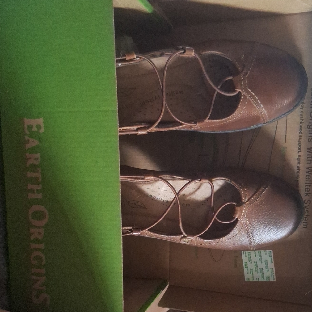 NWT Earth Origins Brown Flats Comfortable Loafers